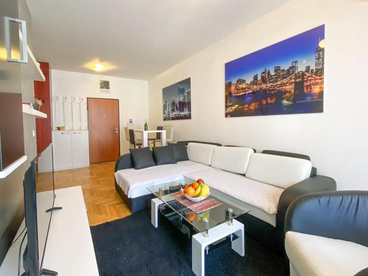 Apartments Luka Bu2 Budva Buitenkant foto