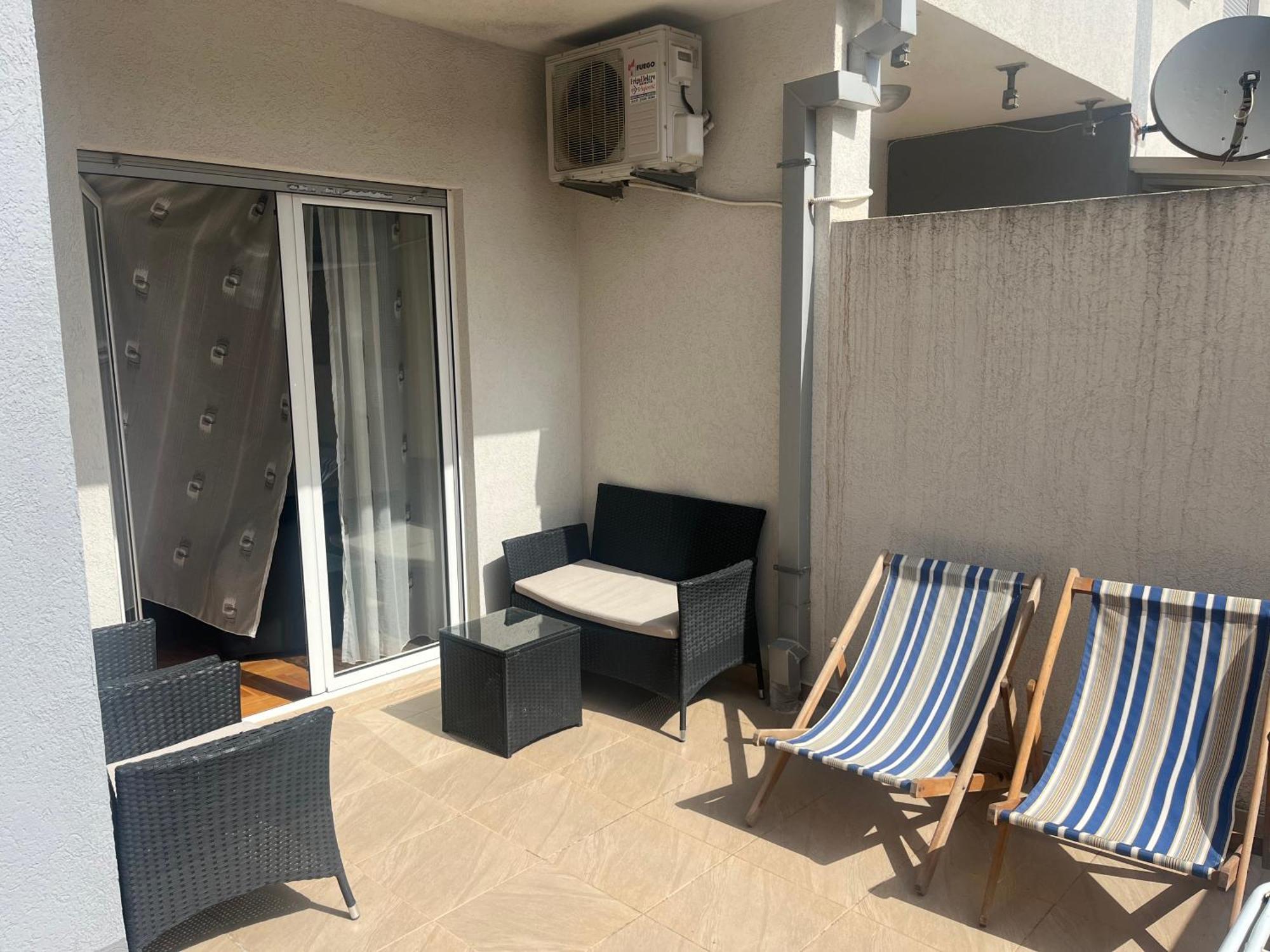 Apartments Luka Bu2 Budva Buitenkant foto